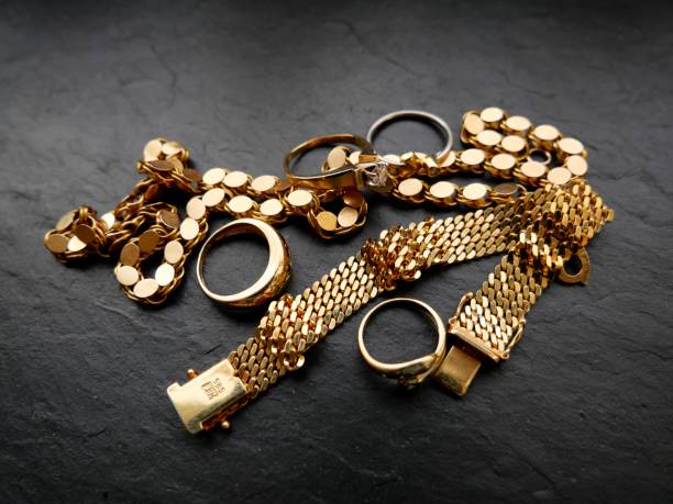 Gold — piece 1